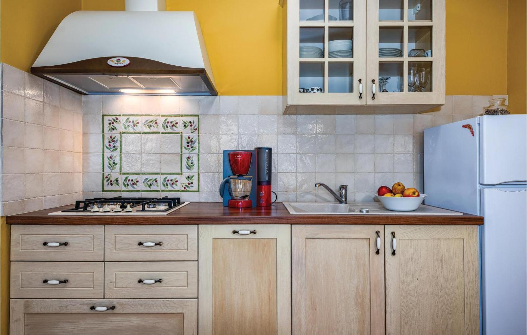 Stunning Apartment In Umag With Wifi 외부 사진